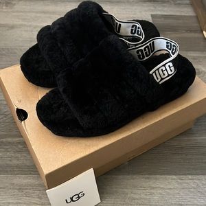 Ugg fluff yeah slippers size 8